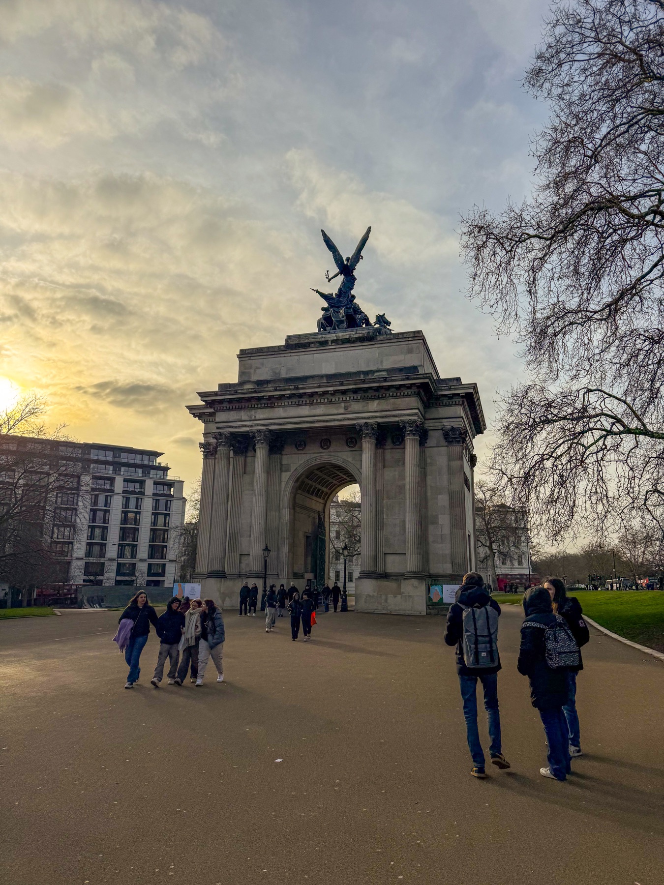 Wellington Arch under a winter sunset